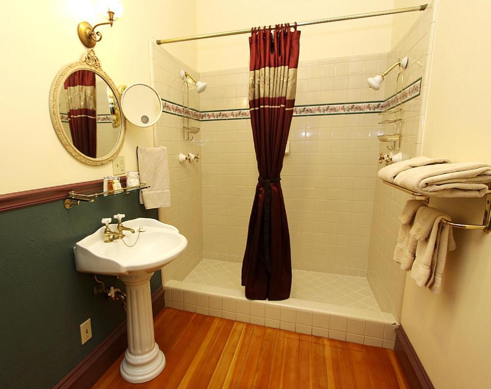 The National Hotel Jamestown Chambre photo