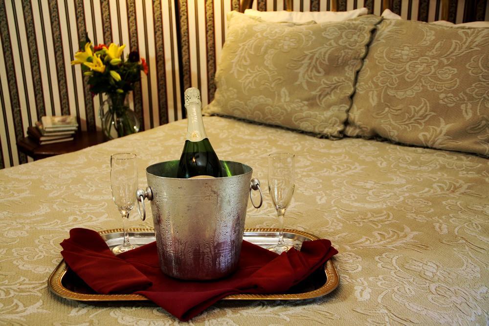 The National Hotel Jamestown Extérieur photo