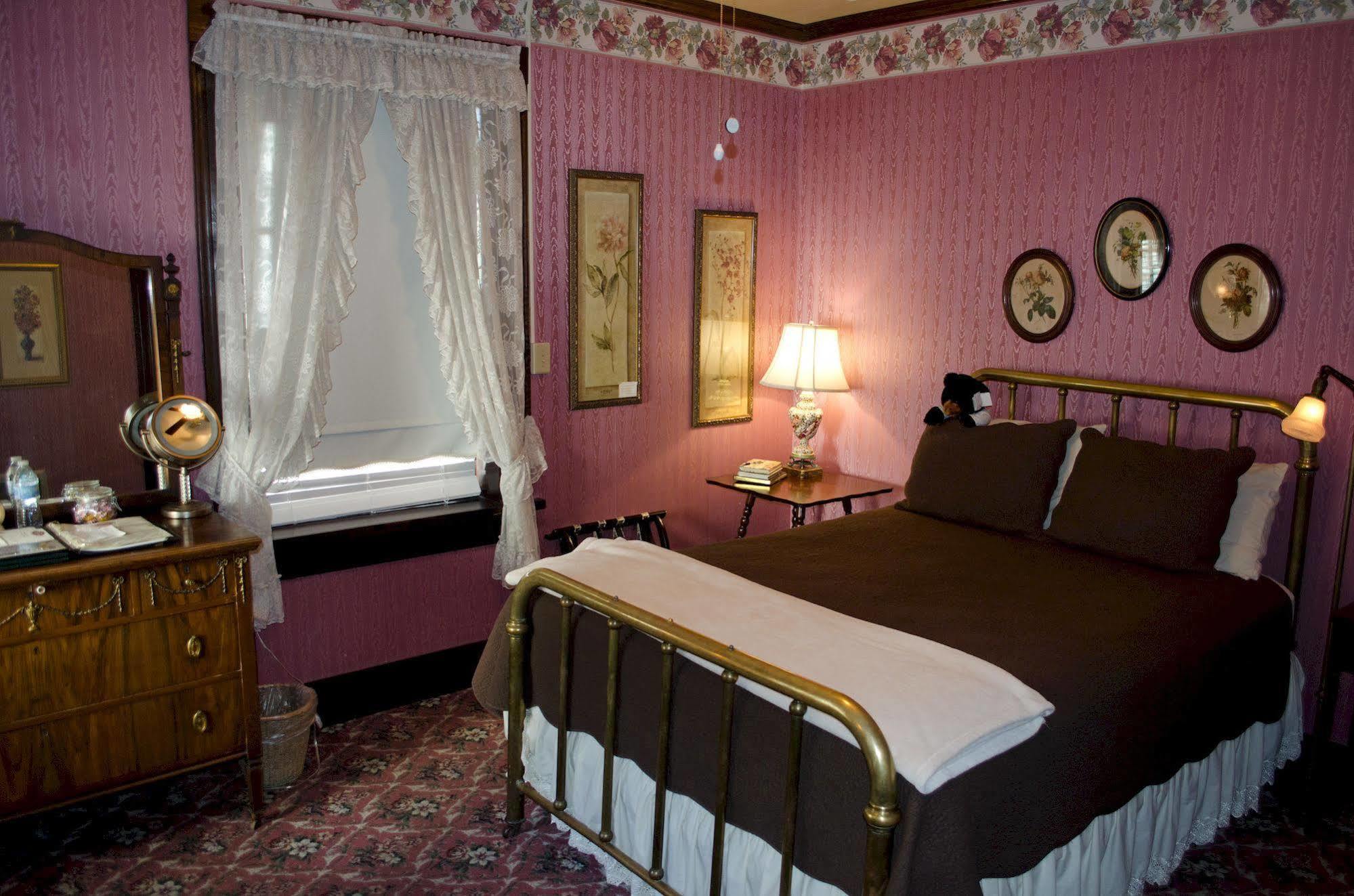The National Hotel Jamestown Extérieur photo