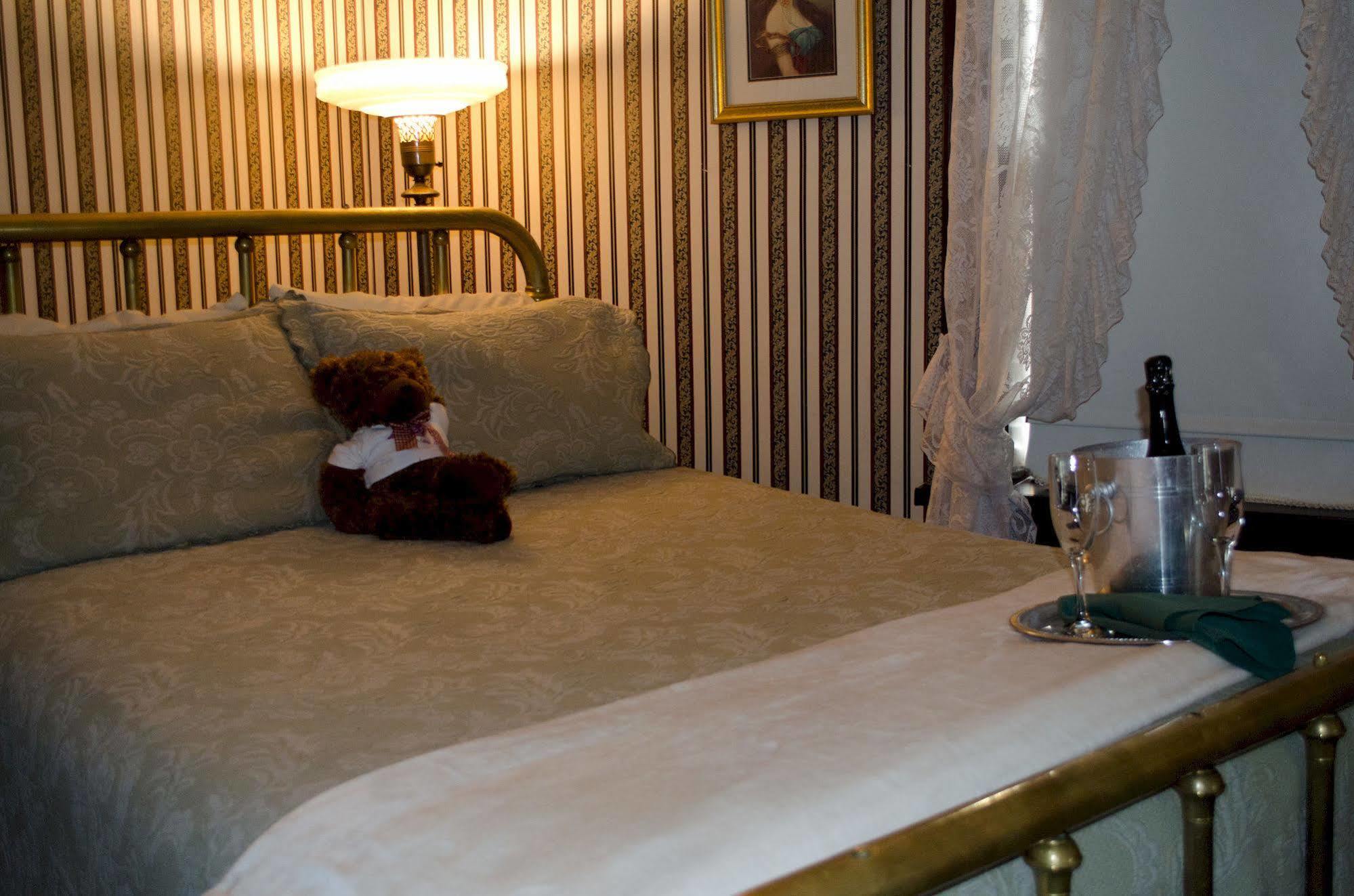 The National Hotel Jamestown Extérieur photo