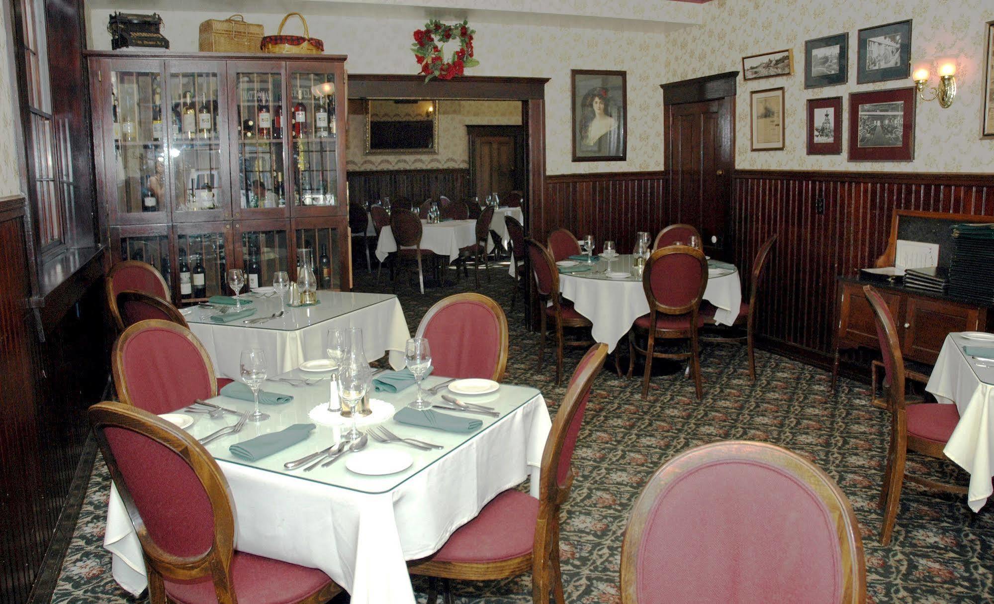 The National Hotel Jamestown Extérieur photo